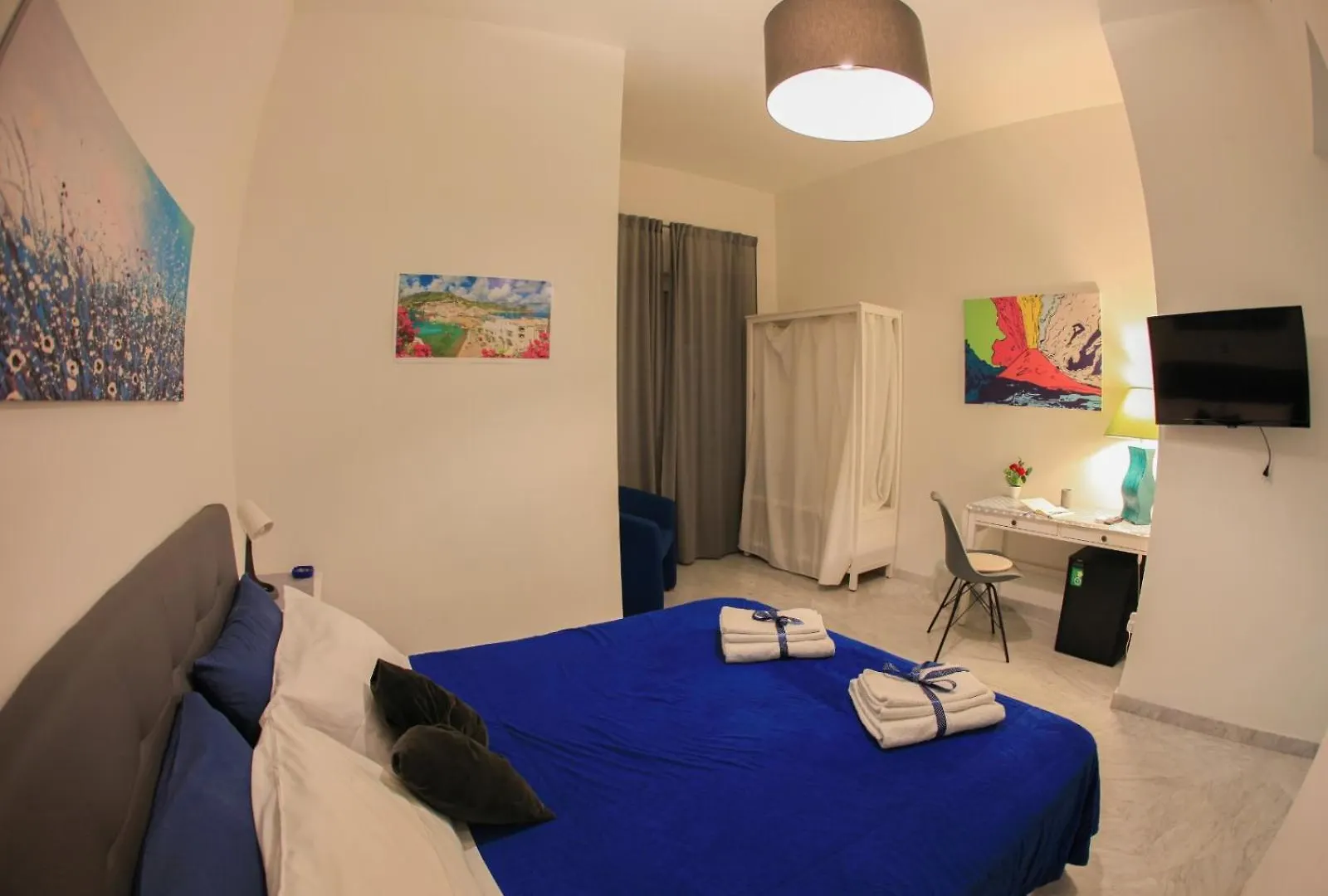 Guest house Porto&Beverello Naples Italy