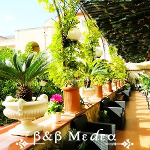 Medea Couette-café